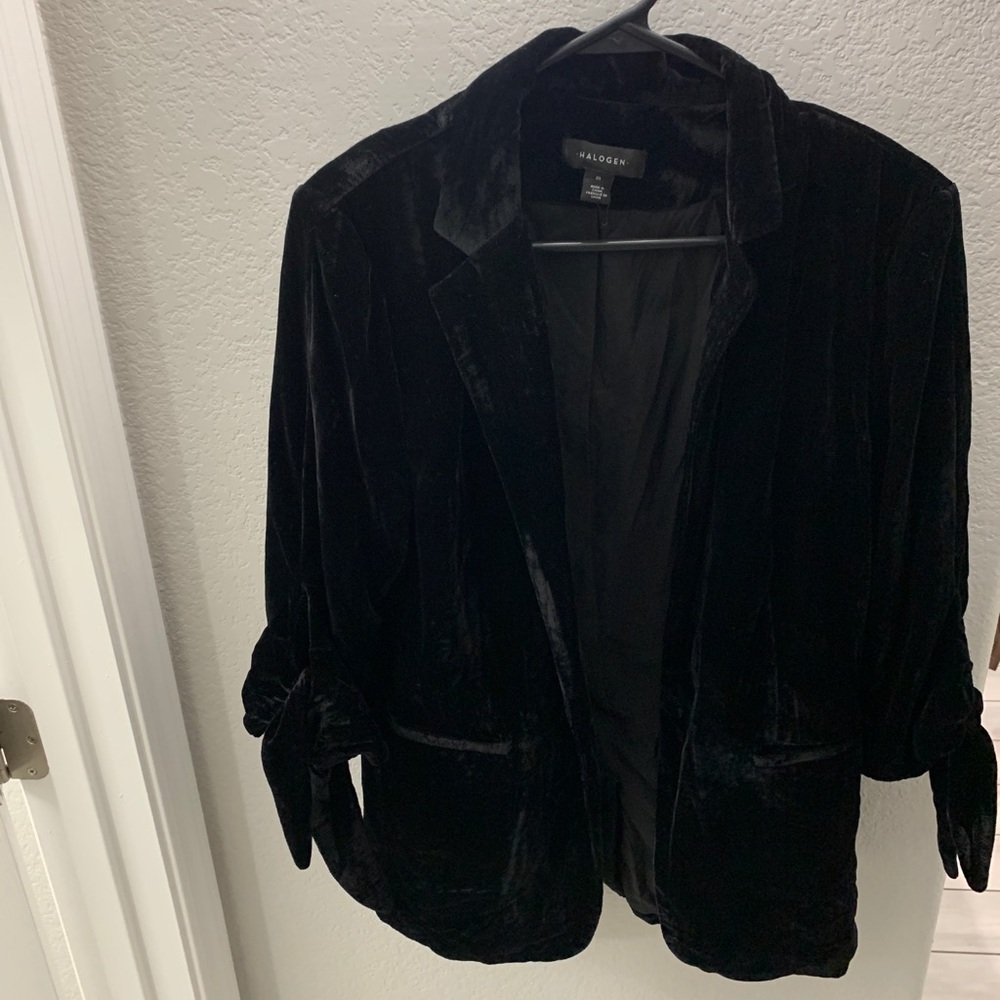 Black Halogen Velvet Blazer
